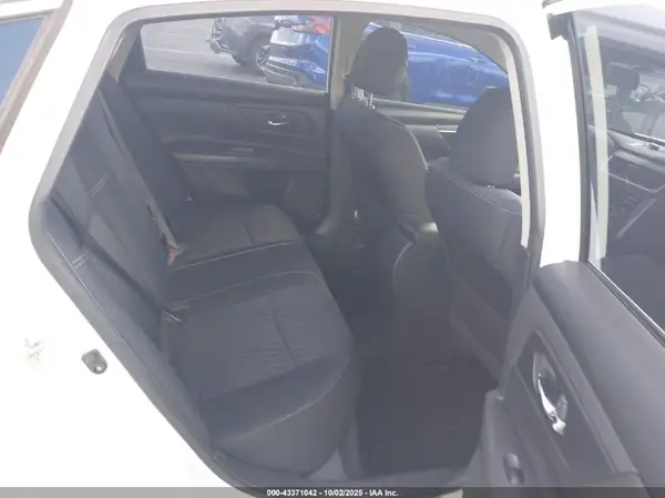 1N4AL3AP8HC471872 2017 NISSAN ALTIMA - Image 8