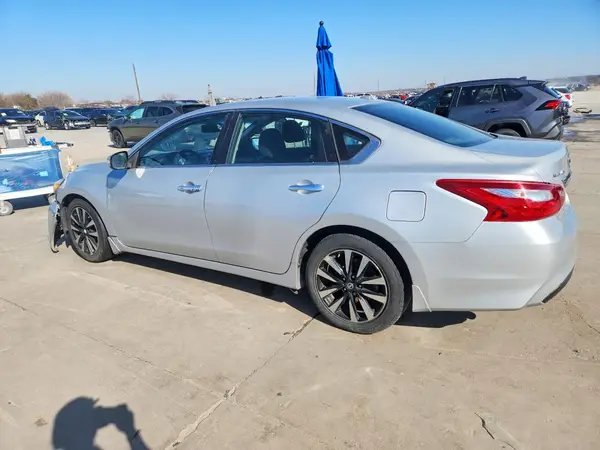 1N4AL3AP8HC472908 2017 NISSAN ALTIMA - Image 2