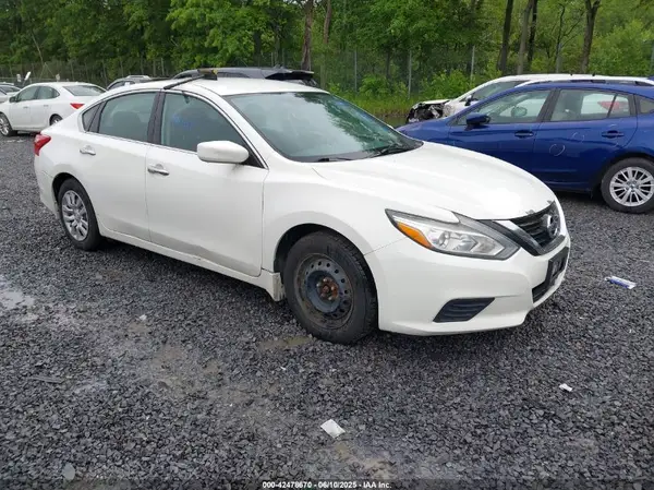 1N4AL3AP8HC475176 2017 NISSAN ALTIMA - Image 1
