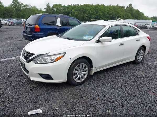 1N4AL3AP8HC475176 2017 NISSAN ALTIMA - Image 2