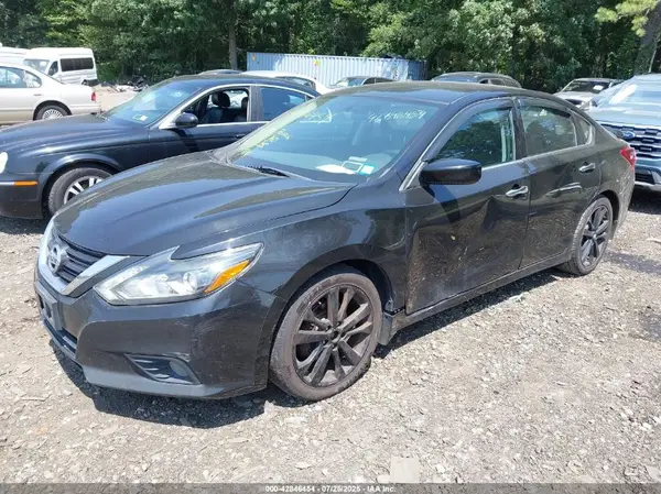 1N4AL3AP8HC481625 2017 NISSAN ALTIMA - Image 2