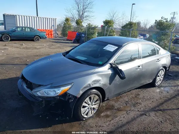 1N4AL3AP8HC481771 2017 NISSAN ALTIMA - Image 2