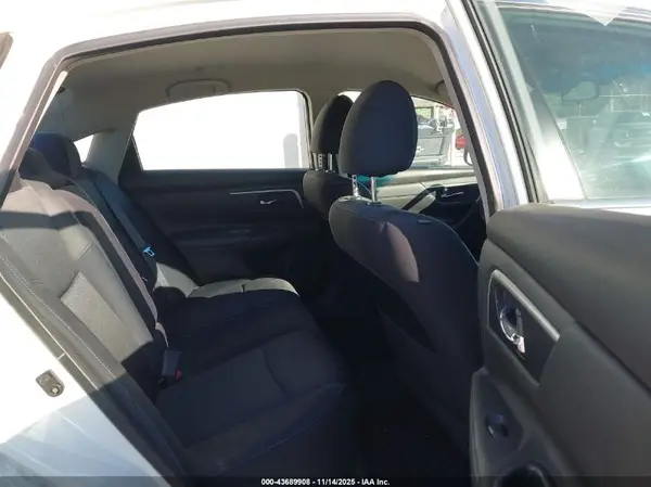 1N4AL3AP8HC482077 2017 NISSAN ALTIMA - Image 8