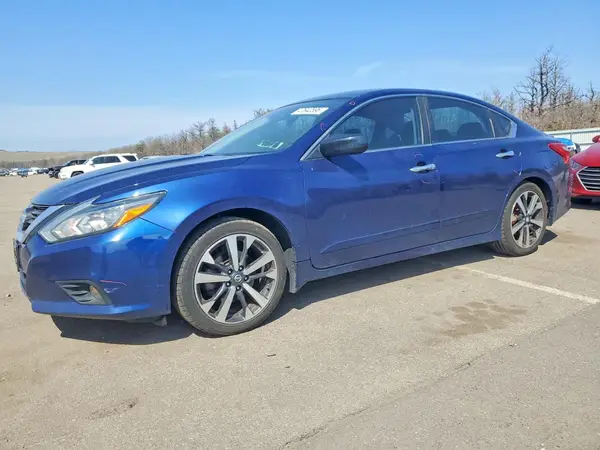 1N4AL3AP8HC484704 2017 NISSAN ALTIMA - Image 1