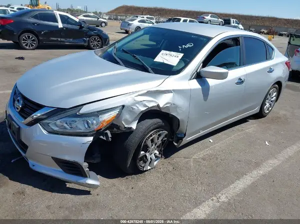 1N4AL3AP8HC485660 2017 NISSAN ALTIMA - Image 2