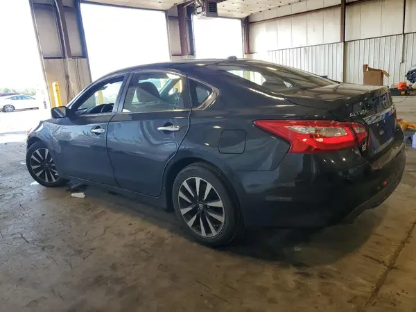 1N4AL3AP8HC485769 2017 NISSAN ALTIMA - Image 2