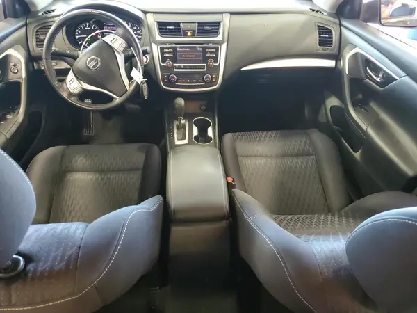 1N4AL3AP8HC485769 2017 NISSAN ALTIMA - Image 8