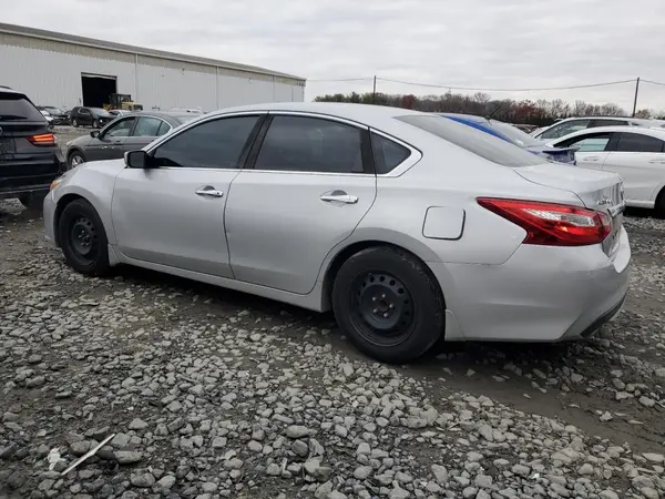 1N4AL3AP8HC486663 2017 NISSAN ALTIMA - Image 2