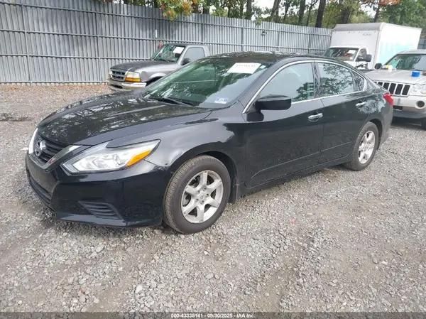 1N4AL3AP8HC487053 2017 NISSAN ALTIMA - Image 2