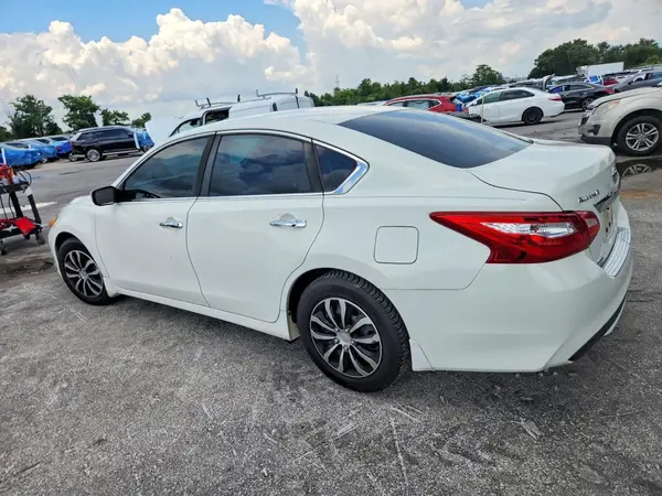 1N4AL3AP8HC488770 2017 NISSAN ALTIMA - Image 2