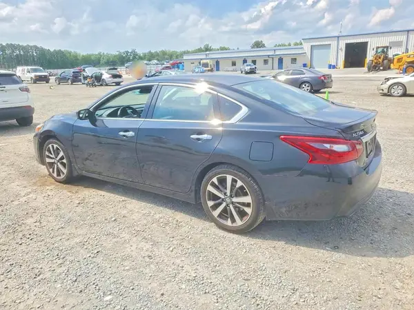 1N4AL3AP8HC492379 2017 NISSAN ALTIMA - Image 2