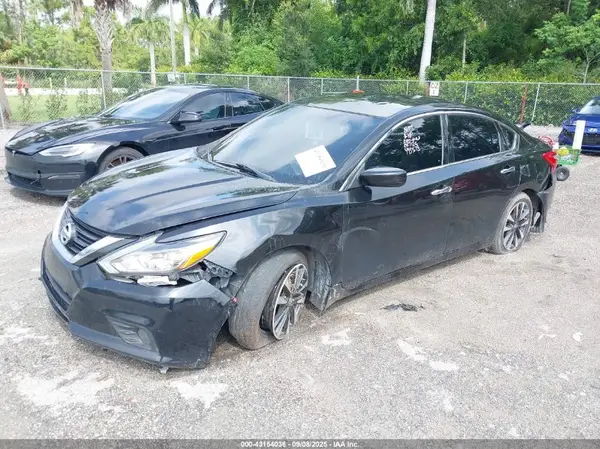 1N4AL3AP8HC493578 2017 NISSAN ALTIMA - Image 2