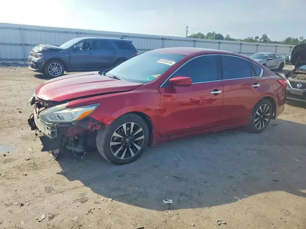 1N4AL3AP8HC494553 2017 NISSAN ALTIMA - Image 1
