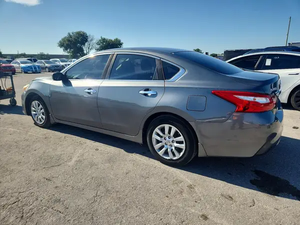 1N4AL3AP8HC495847 2017 NISSAN ALTIMA - Image 2