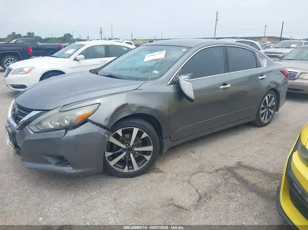 1N4AL3AP8HC496495 2017 NISSAN ALTIMA - Image 2