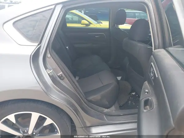 1N4AL3AP8HC496495 2017 NISSAN ALTIMA - Image 8