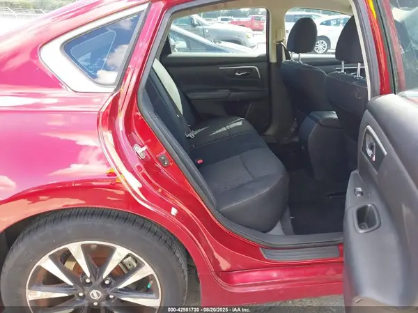 1N4AL3AP8HC497968 2017 NISSAN ALTIMA - Image 8