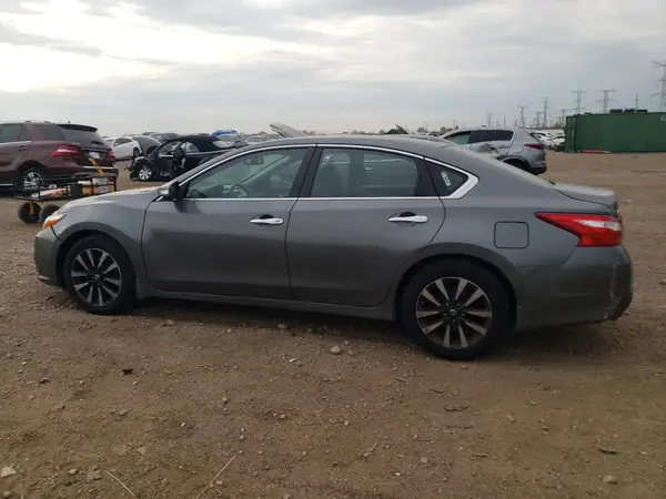 1N4AL3AP8HC940135 2017 NISSAN ALTIMA - Image 2