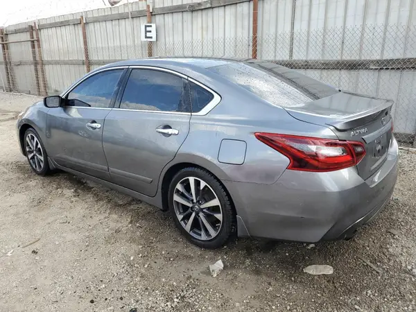 1N4AL3AP8HN302455 2017 NISSAN ALTIMA - Image 2