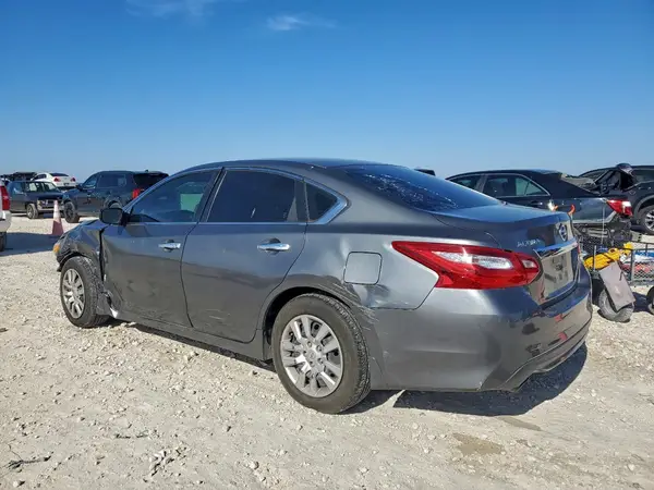 1N4AL3AP8HN303864 2017 NISSAN ALTIMA - Image 2