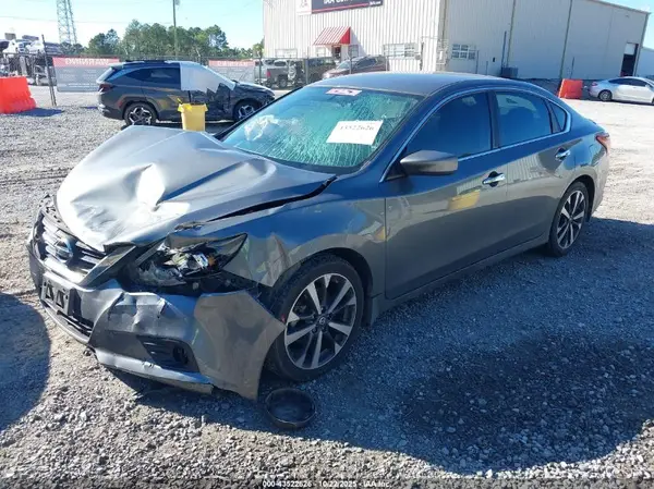 1N4AL3AP8HN305436 2017 NISSAN ALTIMA - Image 2