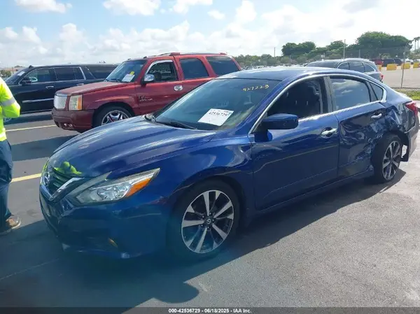 1N4AL3AP8HN309048 2017 NISSAN ALTIMA - Image 2