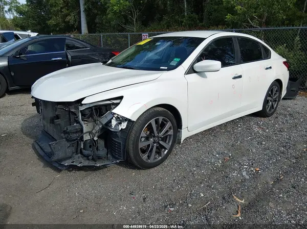 1N4AL3AP8HN313178 2017 NISSAN ALTIMA - Image 2