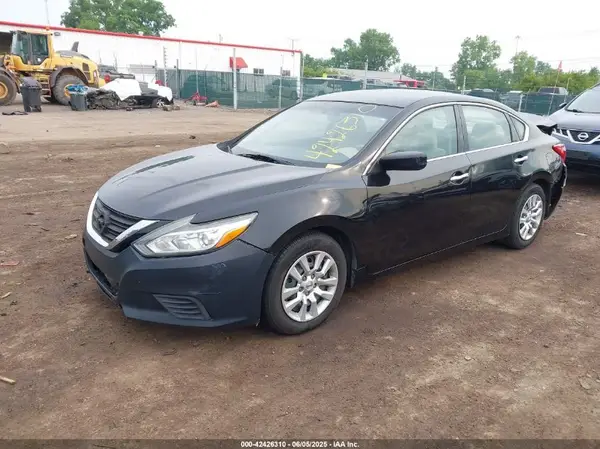 1N4AL3AP8HN313214 2017 NISSAN ALTIMA - Image 2