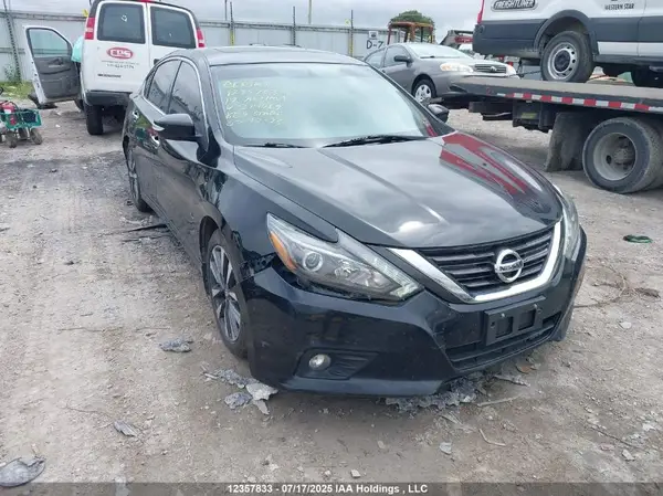 1N4AL3AP8HN314069 2017 NISSAN ALTIMA - Image 1
