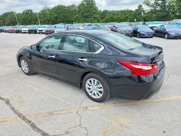 1N4AL3AP8HN316386 2017 NISSAN ALTIMA - Image 2