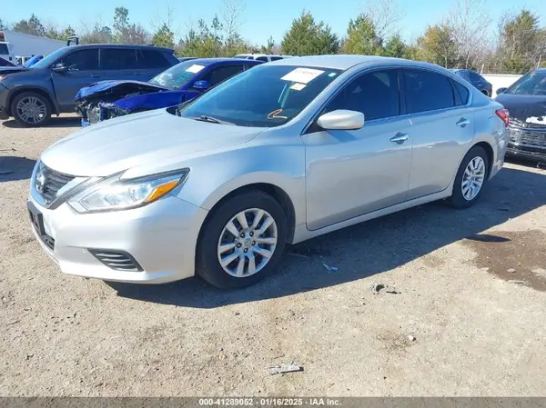 1N4AL3AP8HN317179 2017 NISSAN ALTIMA - Image 2