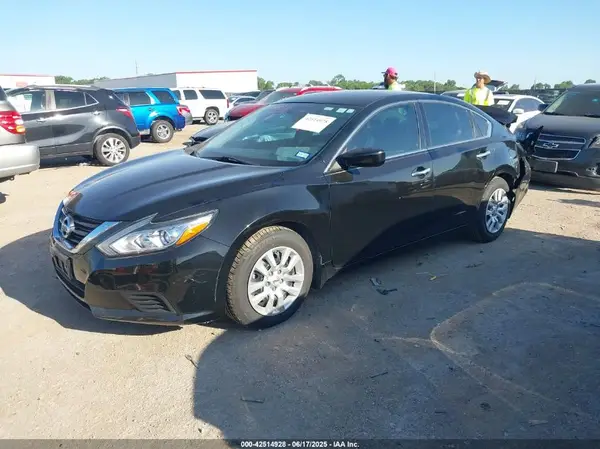 1N4AL3AP8HN317277 2017 NISSAN ALTIMA - Image 2