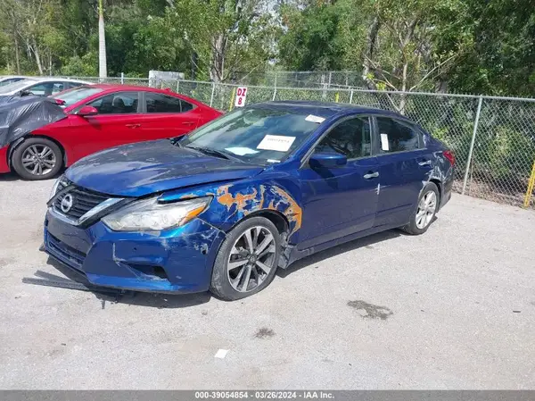 1N4AL3AP8HN318624 2017 NISSAN ALTIMA - Image 2
