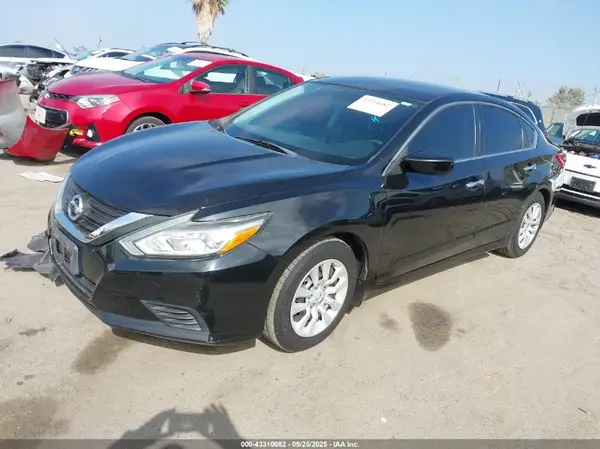 1N4AL3AP8HN319658 2017 NISSAN ALTIMA - Image 2