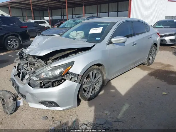 1N4AL3AP8HN322222 2017 NISSAN ALTIMA - Image 2