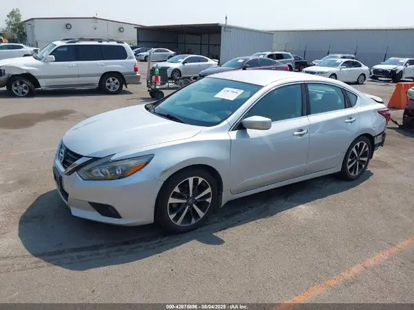 1N4AL3AP8HN324763 2017 NISSAN ALTIMA - Image 2