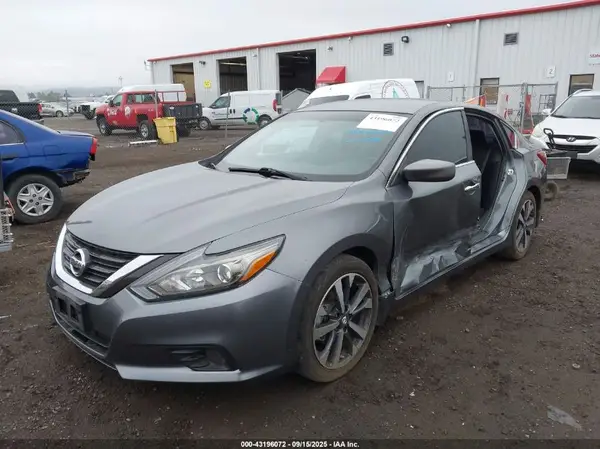1N4AL3AP8HN326903 2017 NISSAN ALTIMA - Image 2