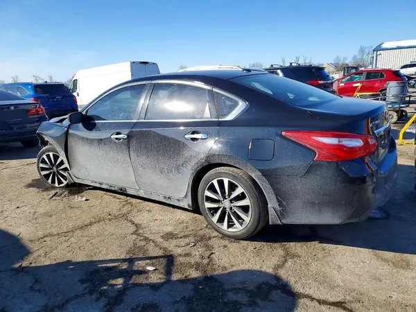1N4AL3AP8HN328022 2017 NISSAN ALTIMA - Image 2