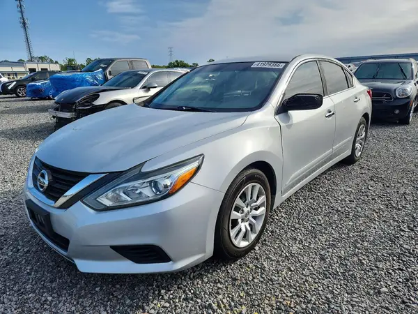 1N4AL3AP8HN329817 2017 NISSAN ALTIMA - Image 1