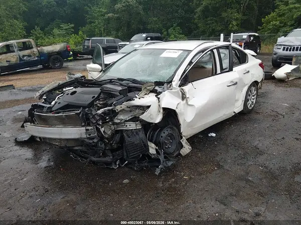 1N4AL3AP8HN330725 2017 NISSAN ALTIMA - Image 2