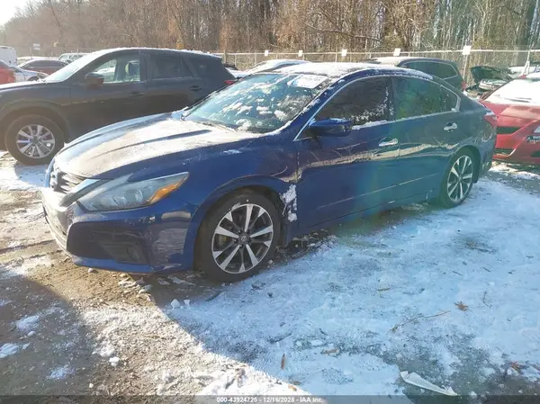 1N4AL3AP8HN332569 2017 NISSAN ALTIMA - Image 2