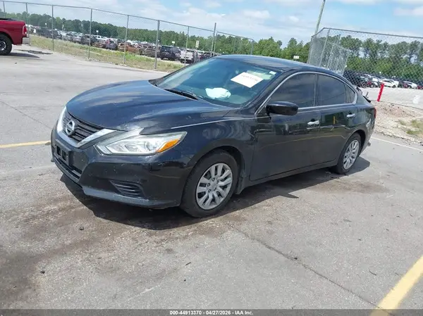 1N4AL3AP8HN332698 2017 NISSAN ALTIMA - Image 2