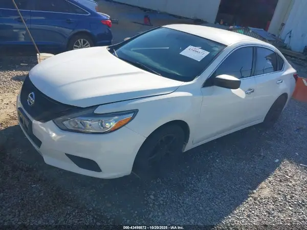 1N4AL3AP8HN336038 2017 NISSAN ALTIMA - Image 2