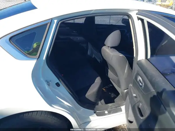 1N4AL3AP8HN336038 2017 NISSAN ALTIMA - Image 8