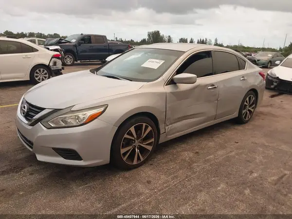 1N4AL3AP8HN337996 2017 NISSAN ALTIMA - Image 2