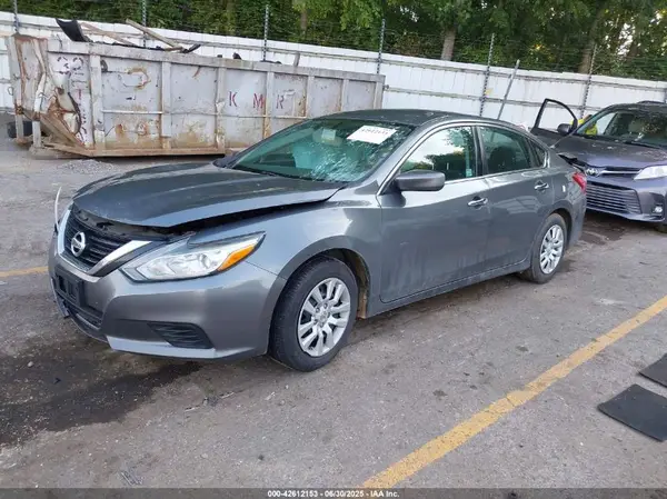 1N4AL3AP8HN338629 2017 NISSAN ALTIMA - Image 2