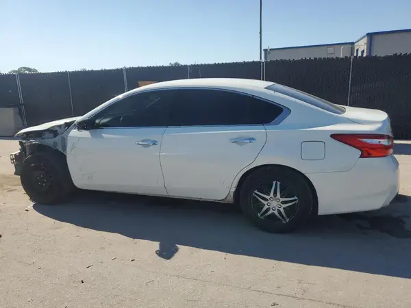 1N4AL3AP8HN341658 2017 NISSAN ALTIMA - Image 2