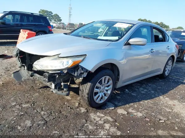 1N4AL3AP8HN346438 2017 NISSAN ALTIMA - Image 2