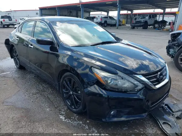1N4AL3AP8HN346911 2017 NISSAN ALTIMA - Image 1