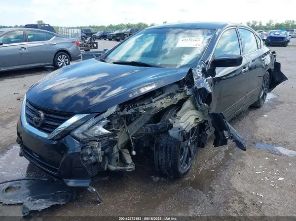 1N4AL3AP8HN346911 2017 NISSAN ALTIMA - Image 2